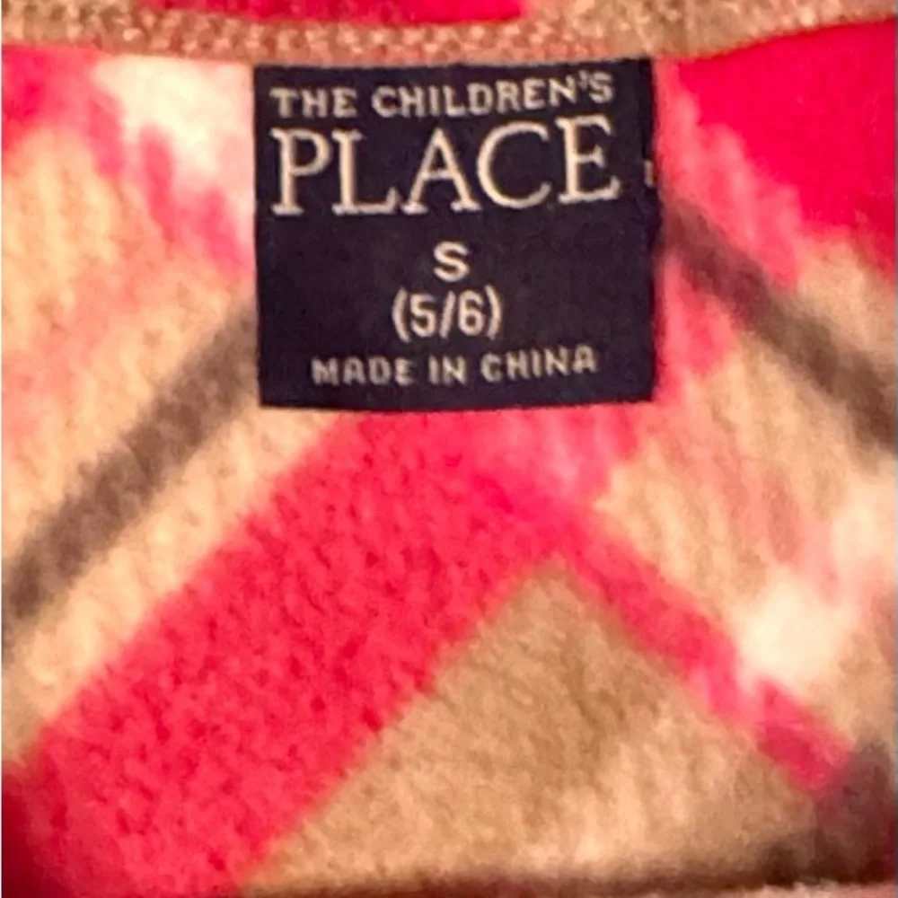 The Children’s Place Plaid Pink & Brown Poncho with fringe. Girls size 5/6